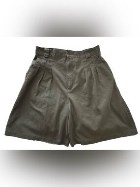 Vintage Briggs NewYork Nineties High waisted wide leg Shorts olive green size 12